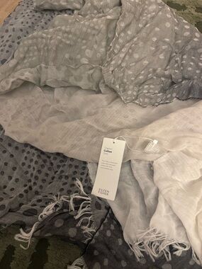 EILEEN FISHER Gray and White Organic Cotton Dot Throw